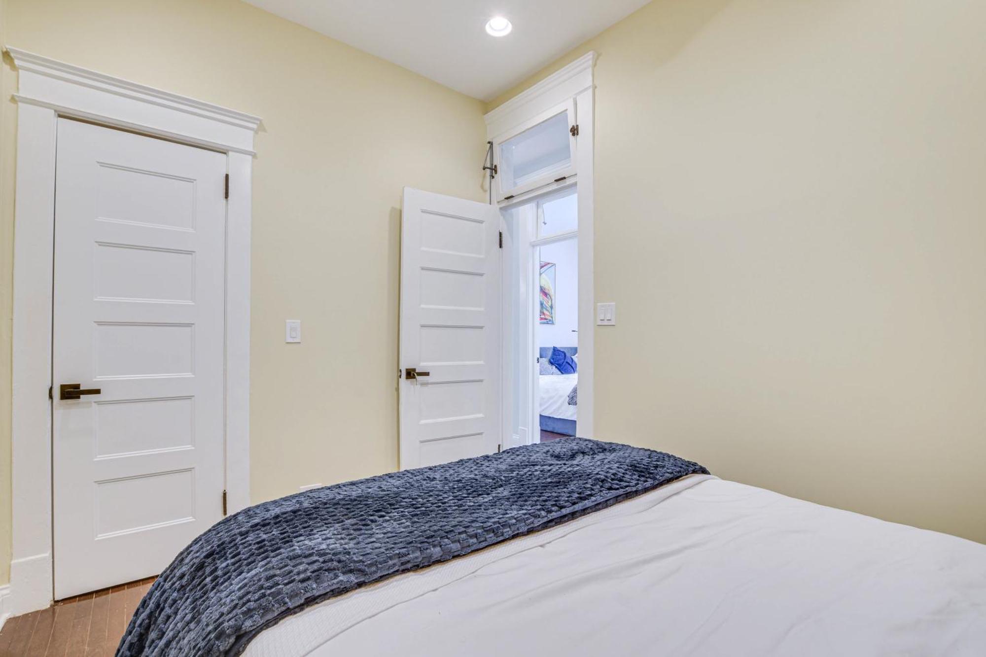 Spacious Condo With Deck About 3 Mi To Downtown Chicago! Extérieur photo