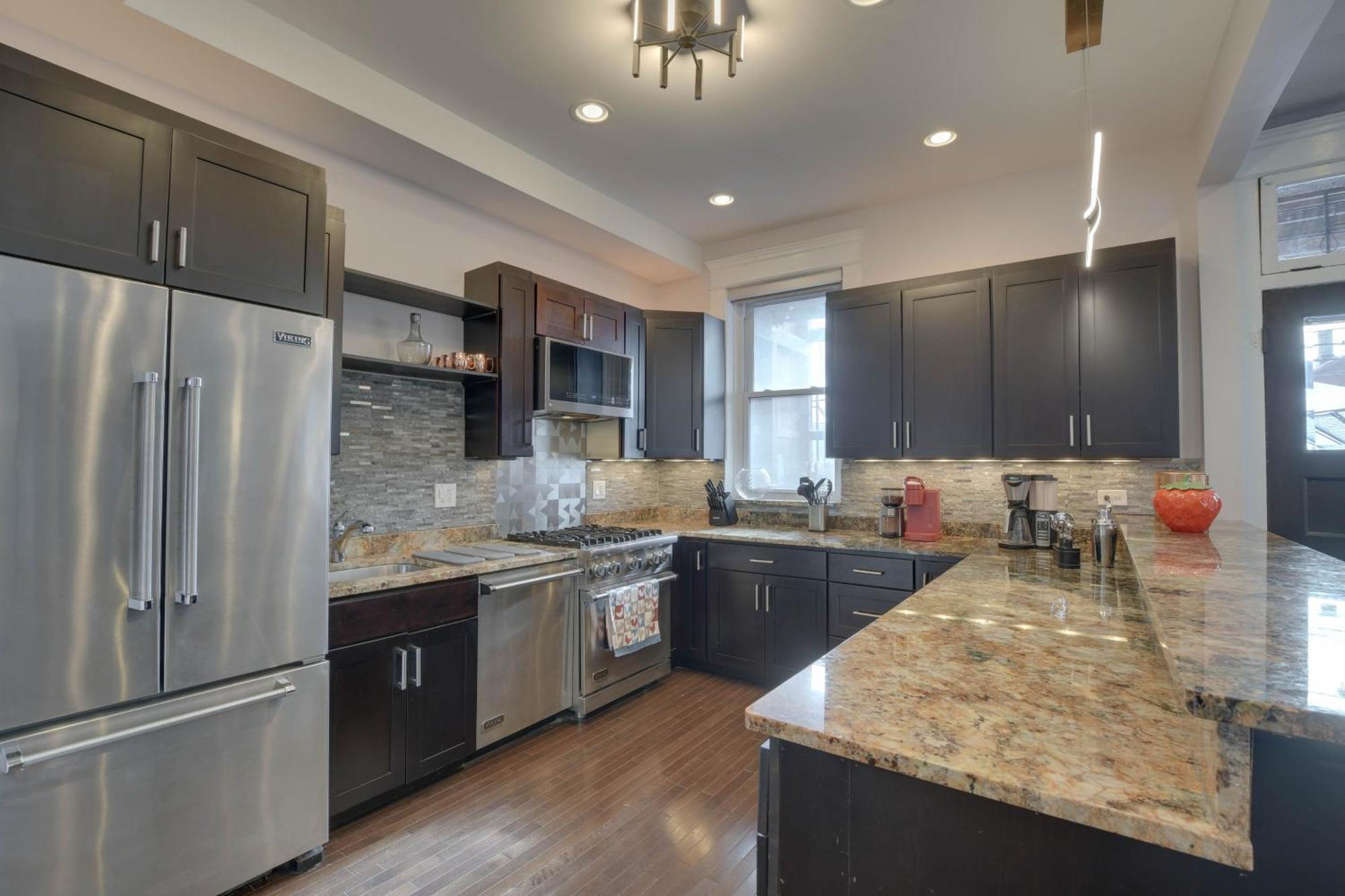 Spacious Condo With Deck About 3 Mi To Downtown Chicago! Extérieur photo