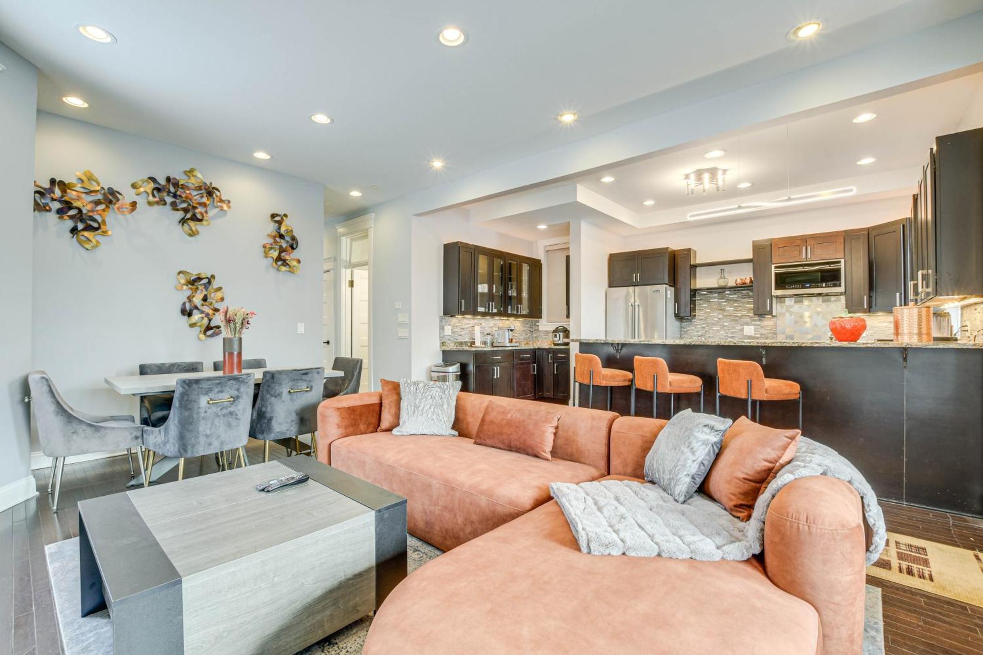 Spacious Condo With Deck About 3 Mi To Downtown Chicago! Extérieur photo
