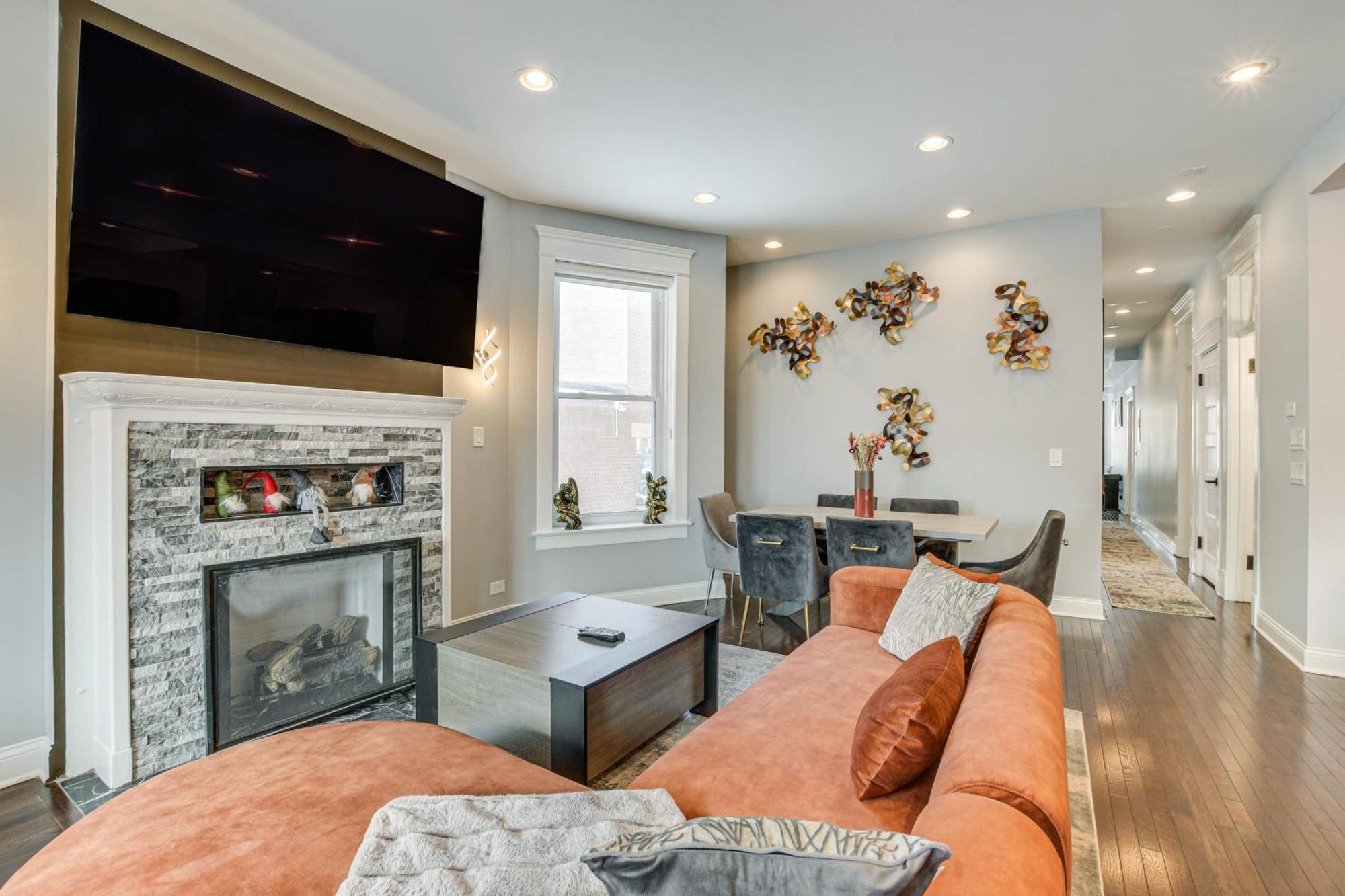 Spacious Condo With Deck About 3 Mi To Downtown Chicago! Extérieur photo