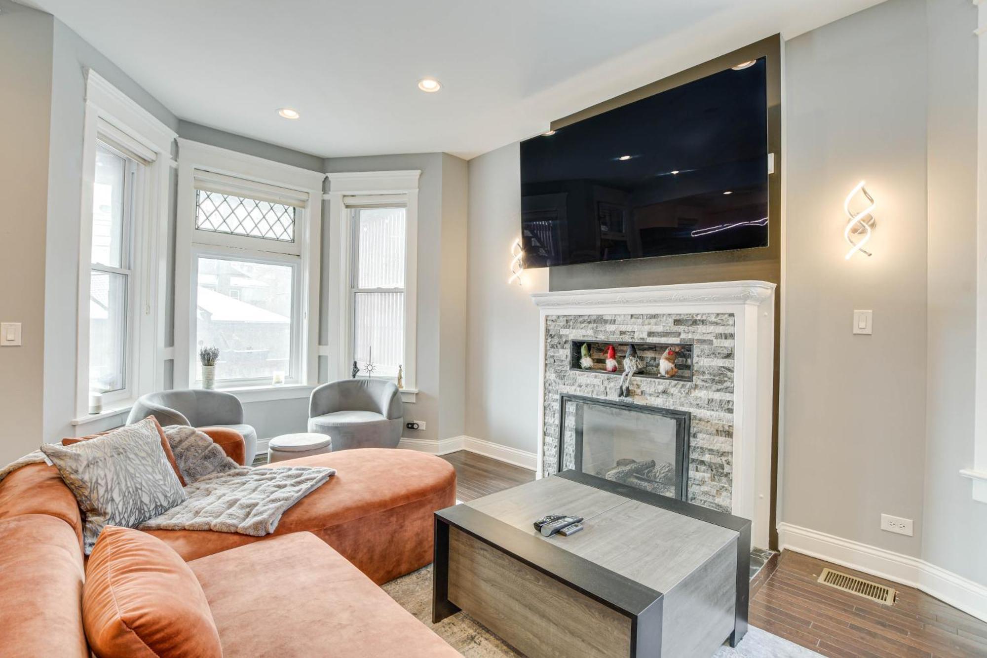 Spacious Condo With Deck About 3 Mi To Downtown Chicago! Extérieur photo